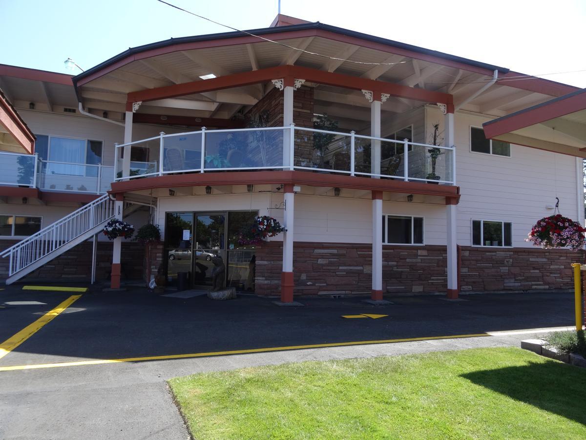 Breakers Boutique Inn Westport Exterior photo