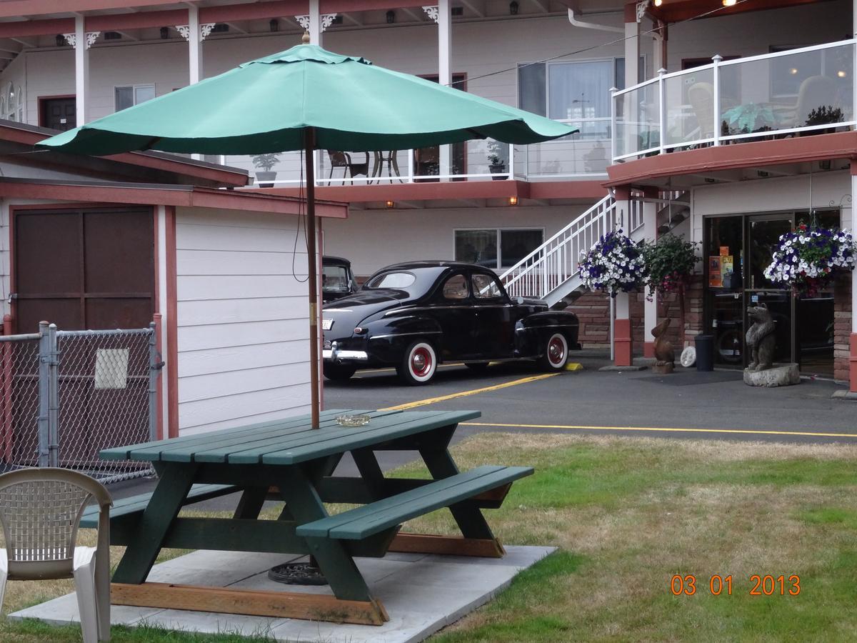 Breakers Boutique Inn Westport Exterior photo